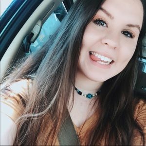 Meet your Posher, Alyssa